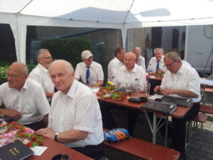 in künstlerischer Pause